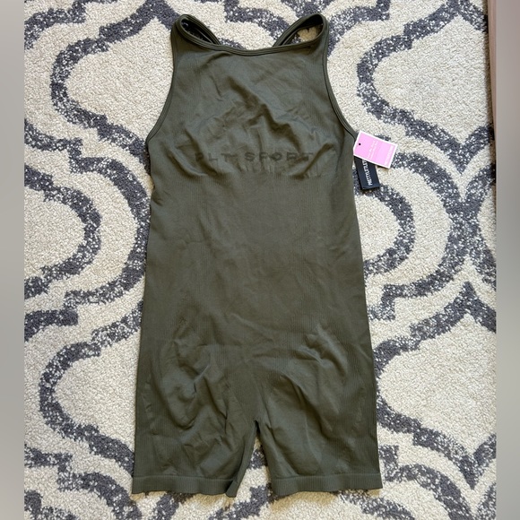 FREE w/ PURCHASE NWT PrettyLittleThing Olive Seamless Strappy Gym Unitard - Picture 4 of 8